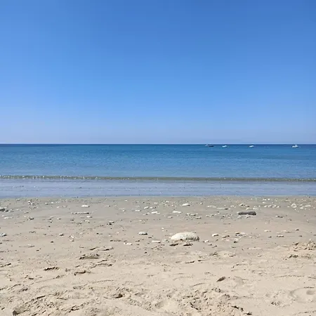 Maison A 100 Metres Et Piste Cyclable A 40 Metres Holiday home *