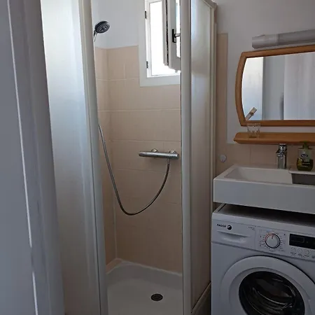 Holiday home Maison A 100 Metres Et Piste Cyclable A 40 Metres *